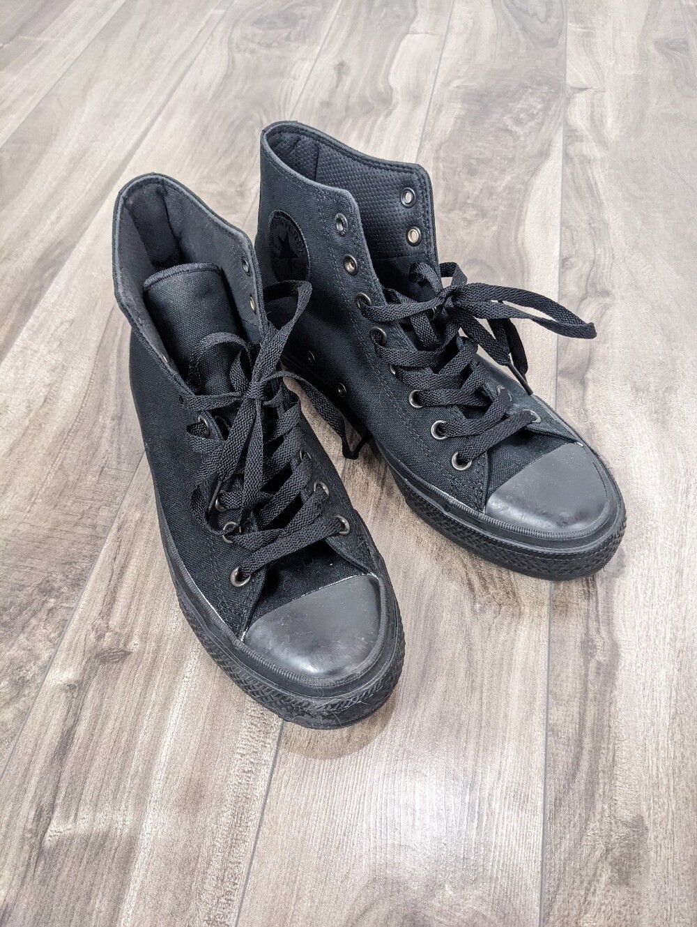 Converse Men's Size 8.5 Black